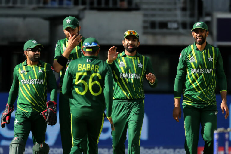 Dominant Pakistan defeat the Netherlands