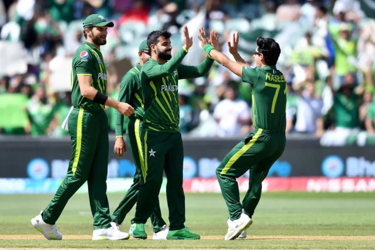 Pakistan book the semifinal spot defeating Bangladesh