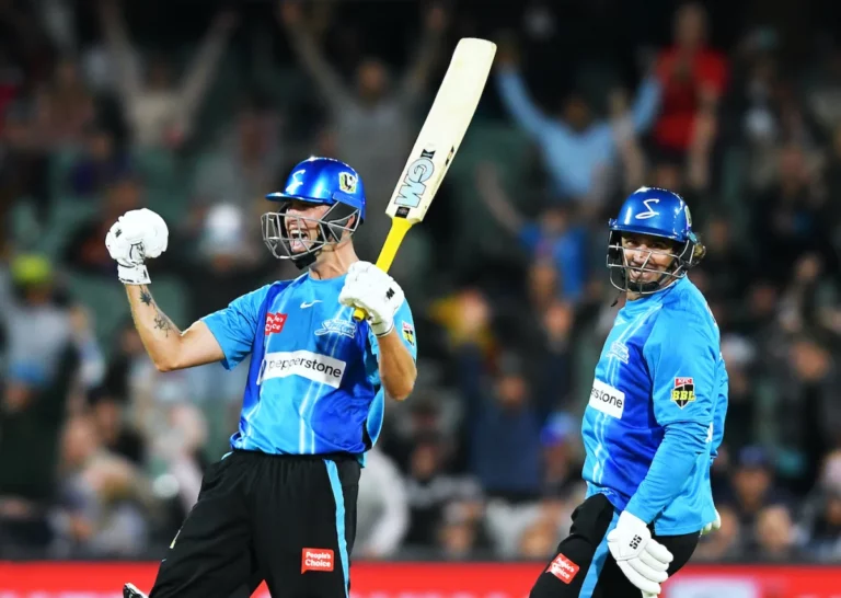 Adelaide Strikers complete highest run chase in Big Bash history