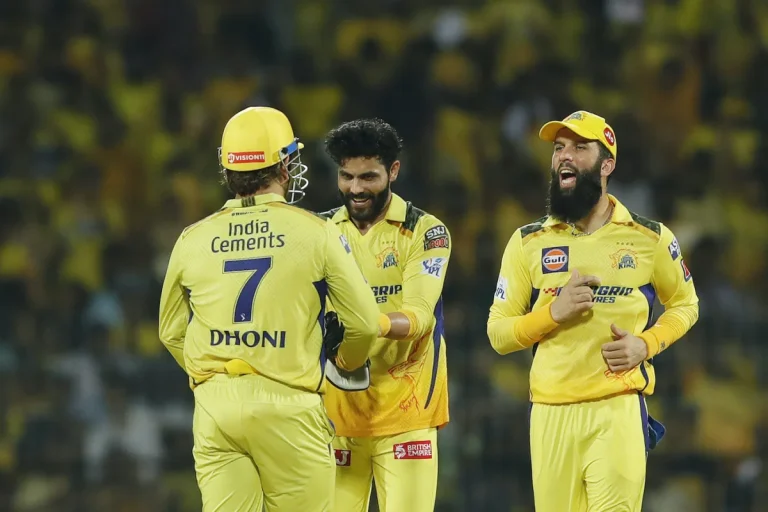 Chennai Super Kings storms into IPL finals for record tenth time